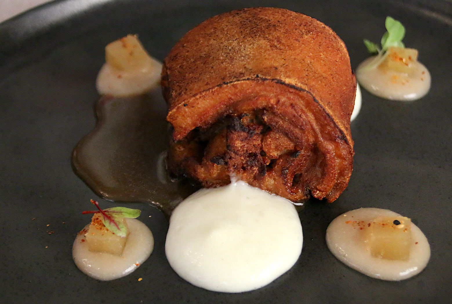 Suckling Pig Confit – Gourmet Feast for 4–6